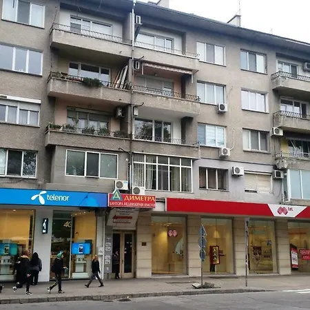 Апартамент Петров * بلوفديف